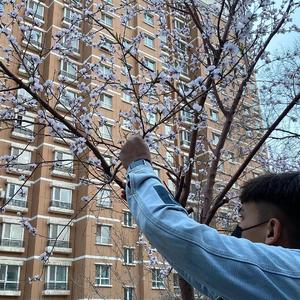 大学生自慰喷水免费观看
